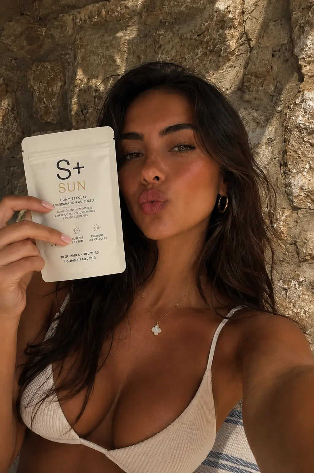 Cliente S+ avec son sachet S+ SUN